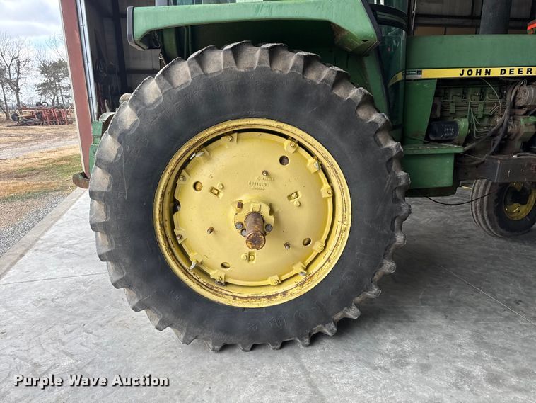 image for item NB9025 1975 John Deere 4230 tractor