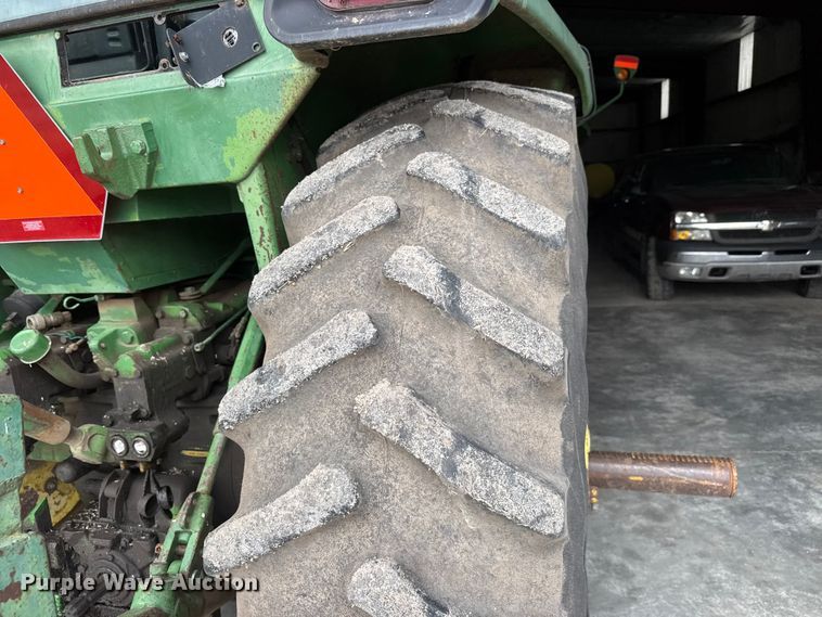 image for item NB9025 1975 John Deere 4230 tractor