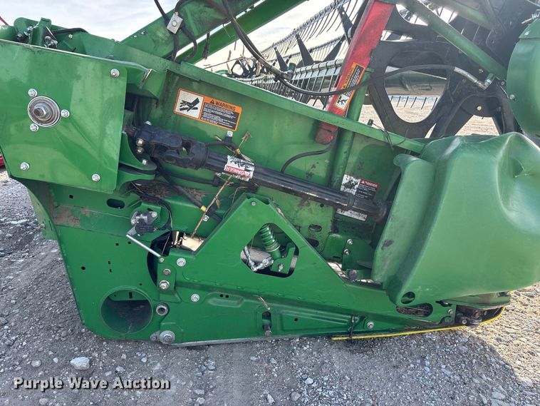 image for item YA1519 2015 John Deere 635FD HydraFlex flex draper head