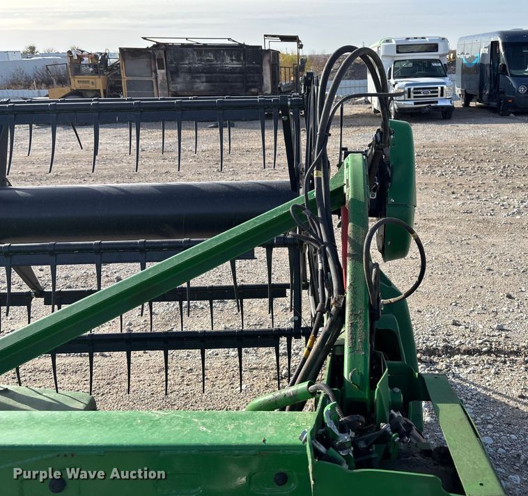 image for item YA1519 2015 John Deere 635FD HydraFlex flex draper head