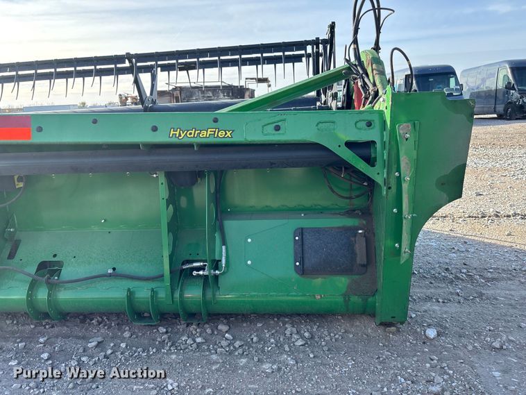 image for item YA1519 2015 John Deere 635FD HydraFlex flex draper head
