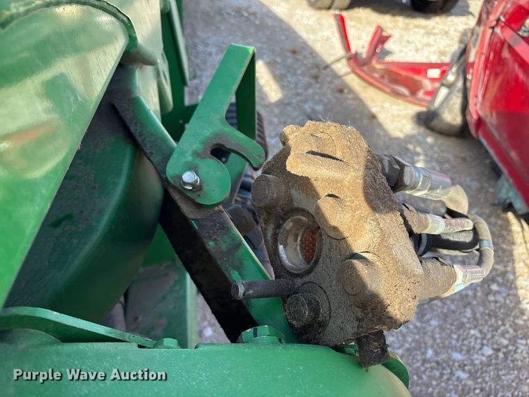 image for item YA1519 2015 John Deere 635FD HydraFlex flex draper head