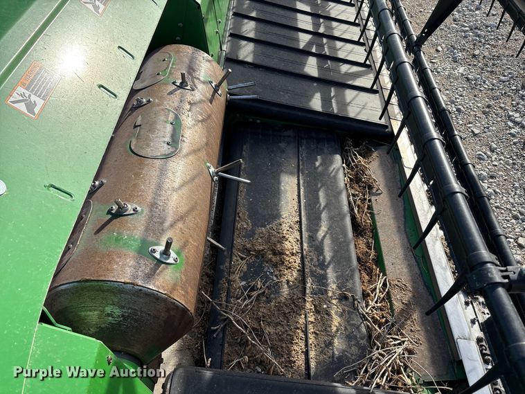 image for item YA1519 2015 John Deere 635FD HydraFlex flex draper head