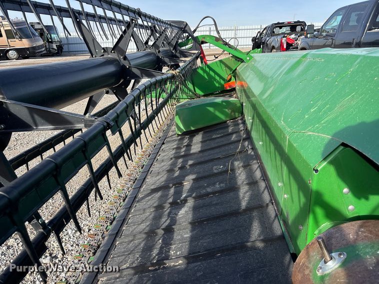 image for item YA1519 2015 John Deere 635FD HydraFlex flex draper head