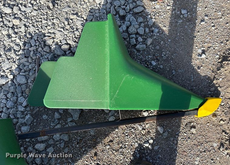 image for item YA1519 2015 John Deere 635FD HydraFlex flex draper head