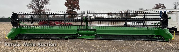 image for item YA1547 2025 John Deere RDF40 HydraFlex flex draper head