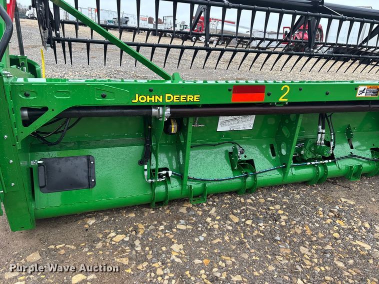 image for item YA1547 2025 John Deere RDF40 HydraFlex flex draper head