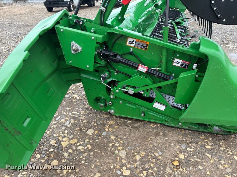 image for item YA1547 2025 John Deere RDF40 HydraFlex flex draper head