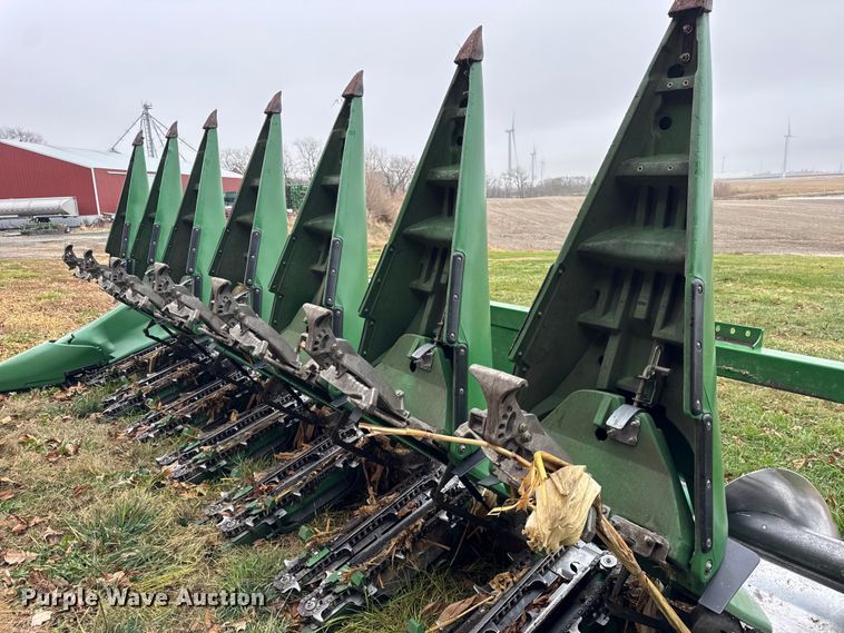 image for item YA1602 2021 John Deere C16R corn head