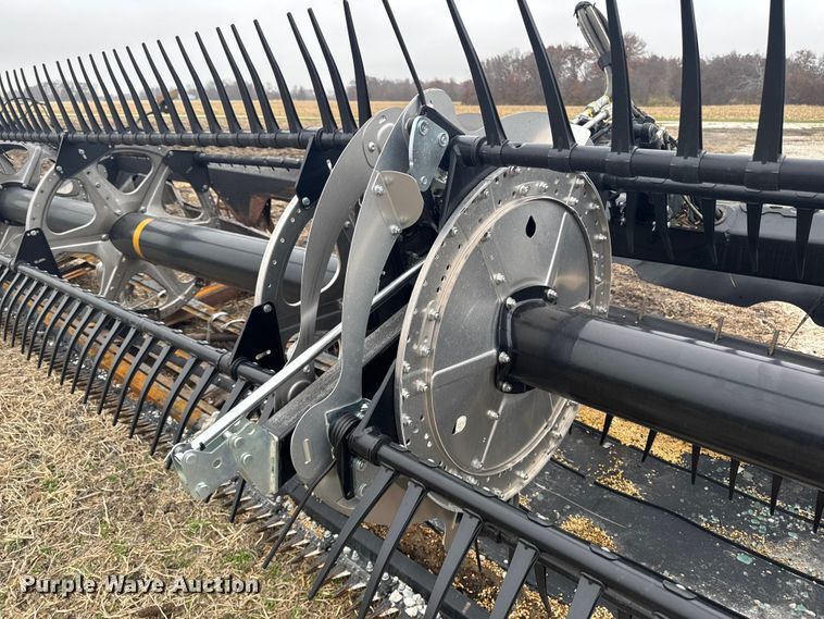 image for item YA1615 2022 MacDon FD2 flex draper head