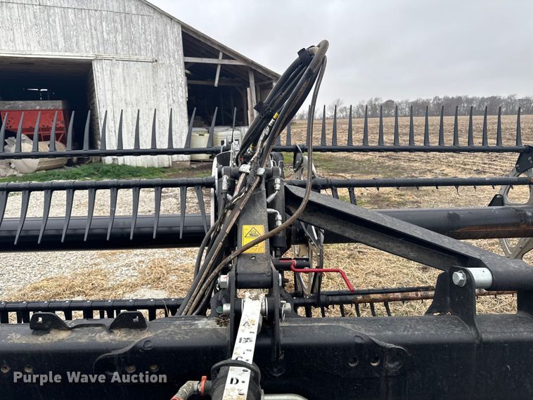 image for item YA1615 2022 MacDon FD2 flex draper head