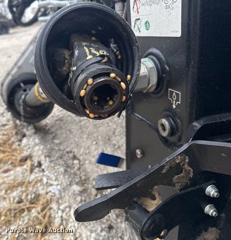 image for item YA1615 2022 MacDon FD2 flex draper head