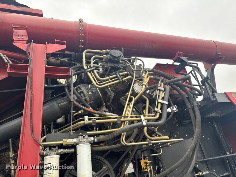 image for item YA1616 Case IH 8120 combine