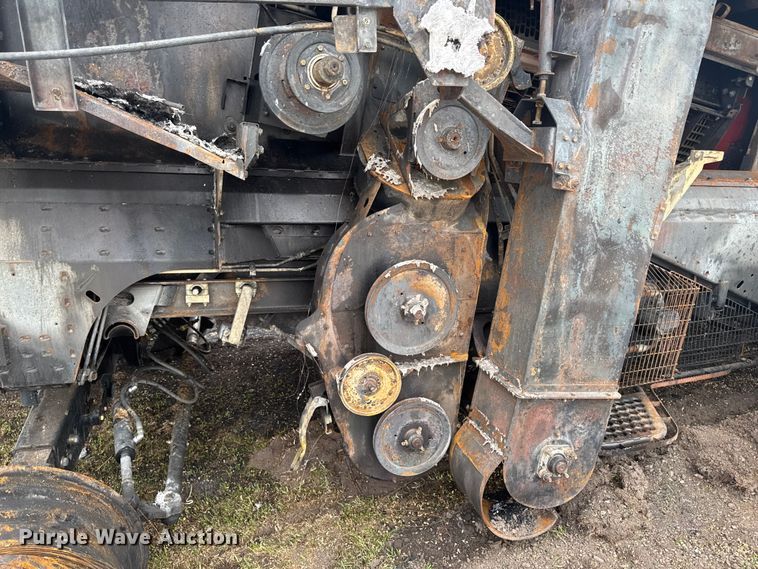 image for item YA1616 Case IH 8120 combine