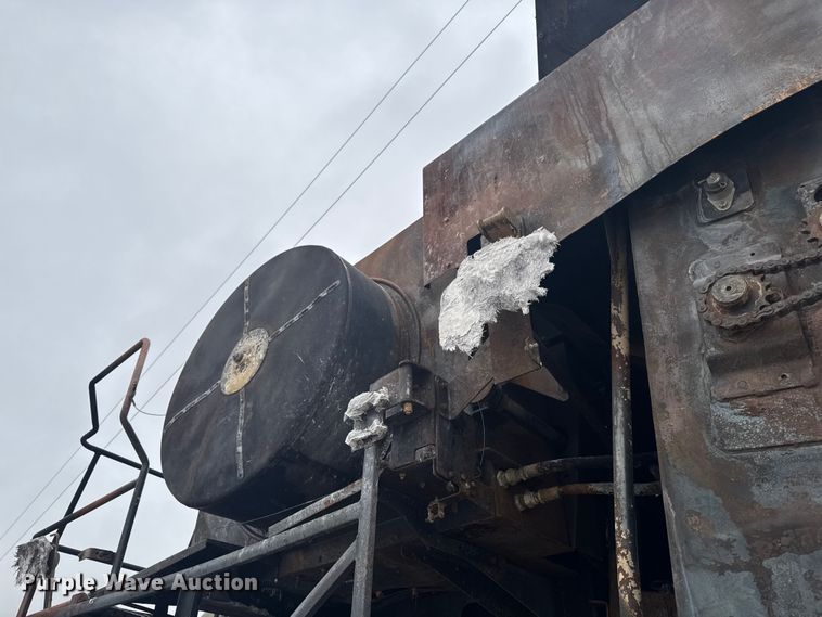 image for item YA1616 Case IH 8120 combine