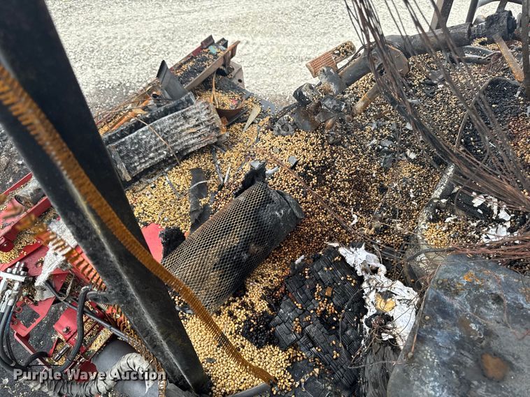 image for item YA1616 Case IH 8120 combine