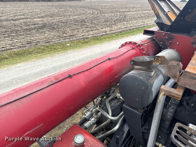 image for item YA1616 Case IH 8120 combine