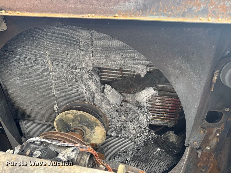 image for item YA1616 Case IH 8120 combine