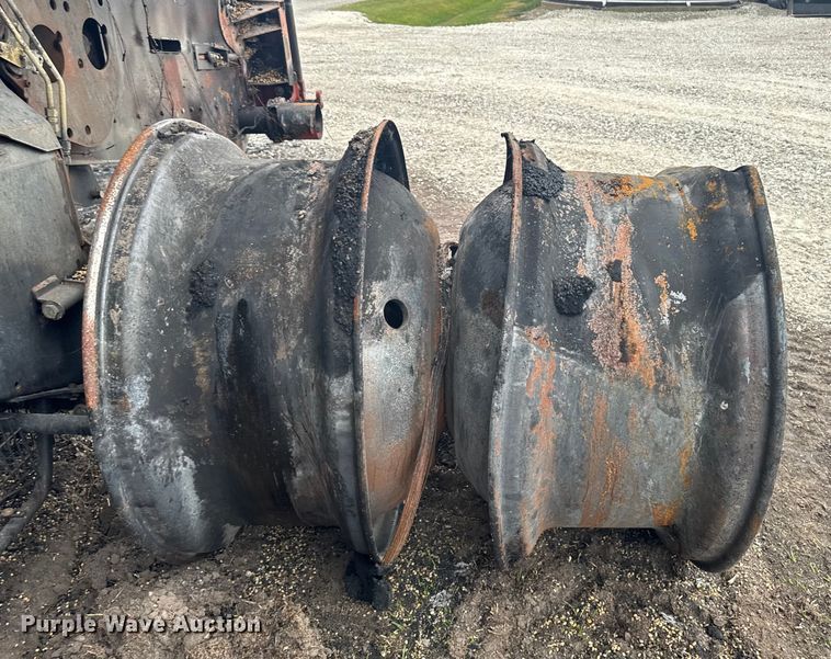 image for item YA1616 Case IH 8120 combine