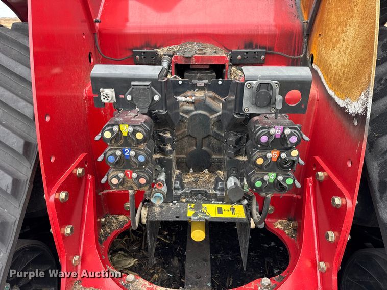 image for item YA1621 Case IH 620 QuadTrac 4WD tractor