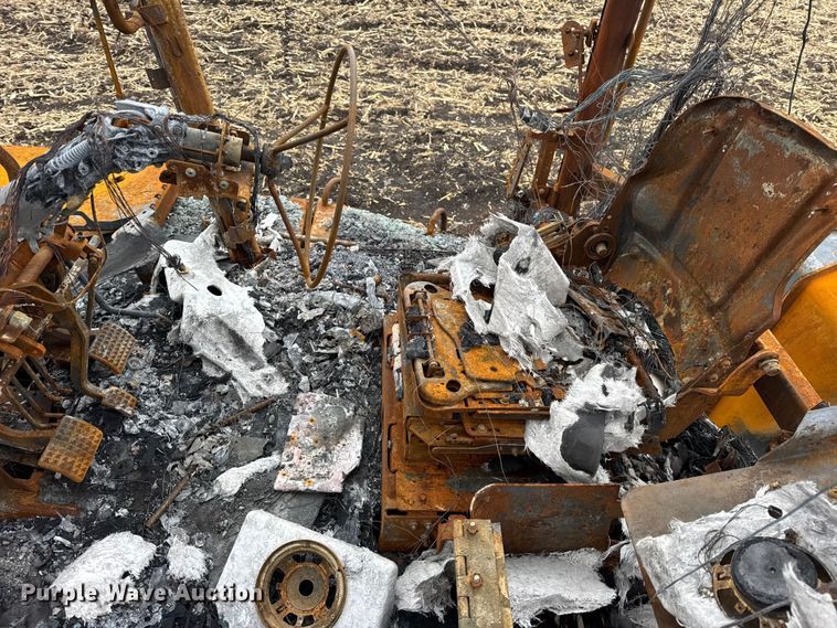 image for item YA1621 Case IH 620 QuadTrac 4WD tractor