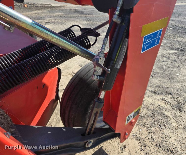 image for item YA1623 2018 Kuhn GMD3151TL disc mower