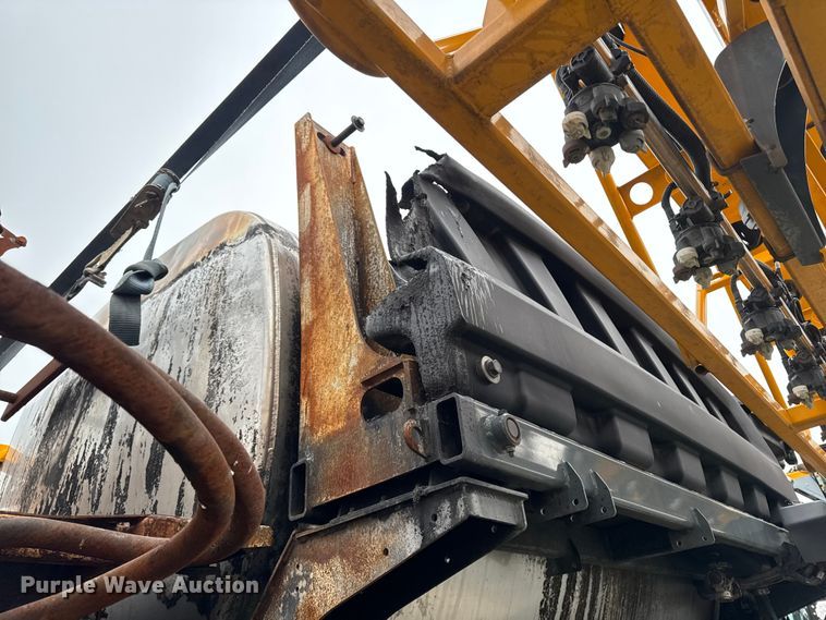 image for item YA1648 2024 Hagie STS16 sprayer