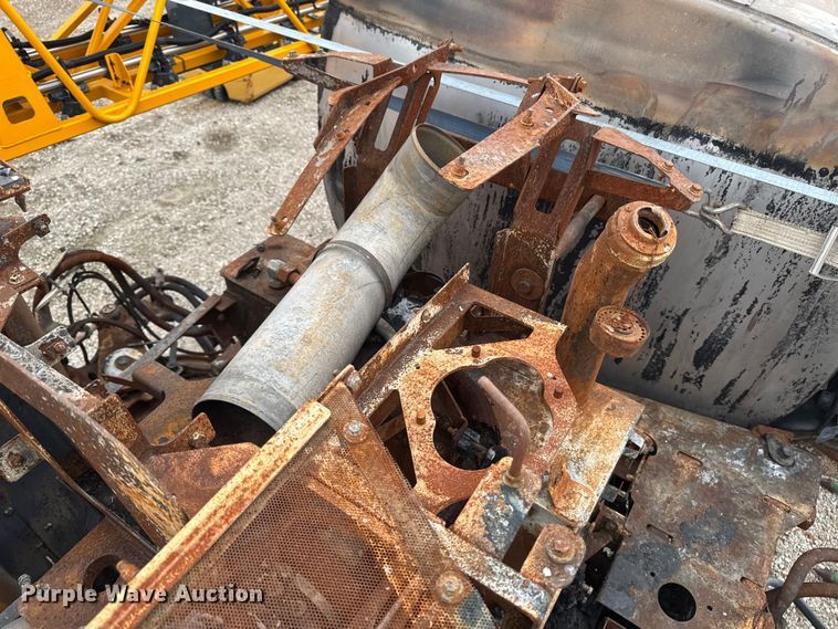 image for item YA1648 2024 Hagie STS16 sprayer