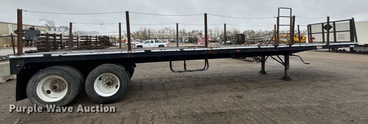 image for item DK0044 2003 AMC Holland flatbed trailer