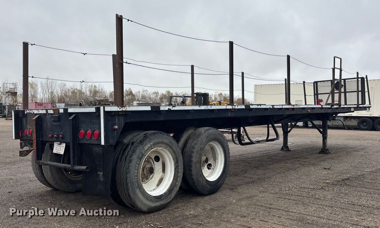 image for item DK0044 2003 AMC Holland flatbed trailer