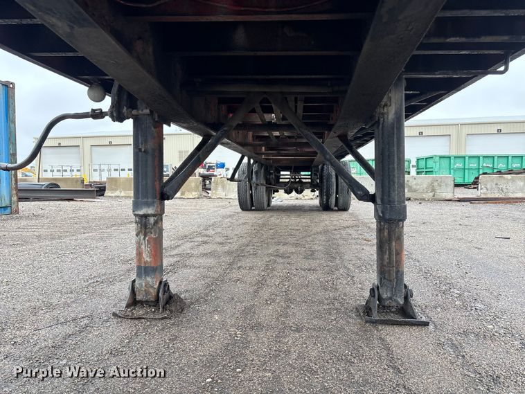 image for item DK0044 2003 AMC Holland flatbed trailer