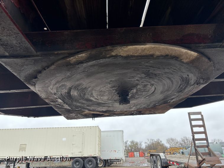 image for item DK0044 2003 AMC Holland flatbed trailer