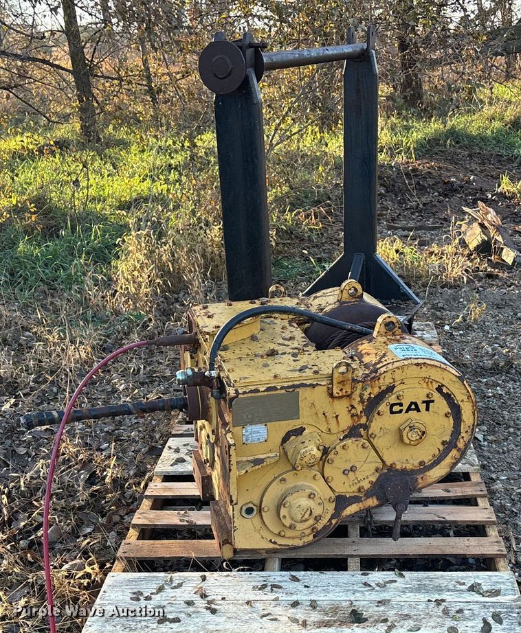 image for item DK0163 Caterpillar 53 winch