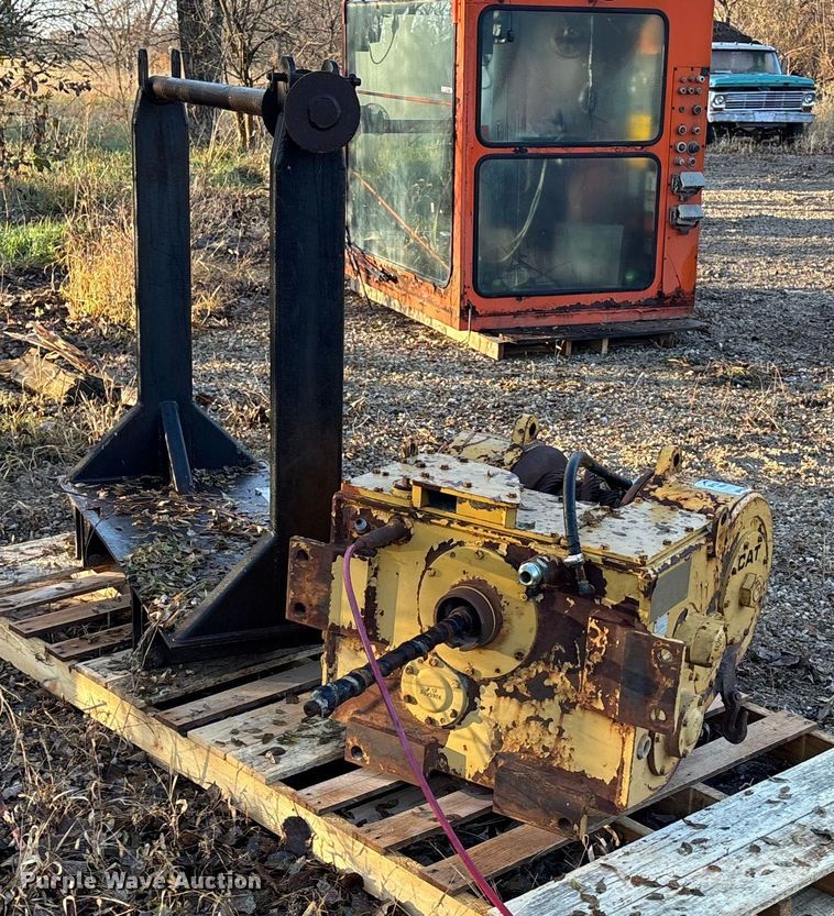 image for item DK0163 Caterpillar 53 winch