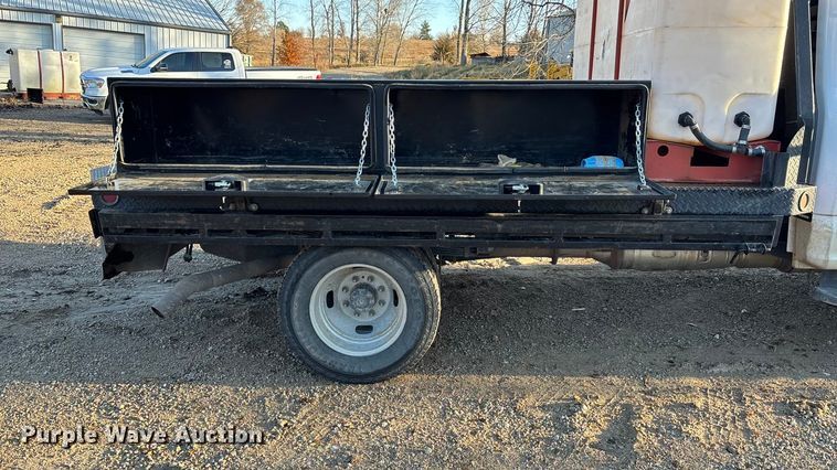 image for item DK0170 2022 Ford F350 Super Duty flatbed pickup truck