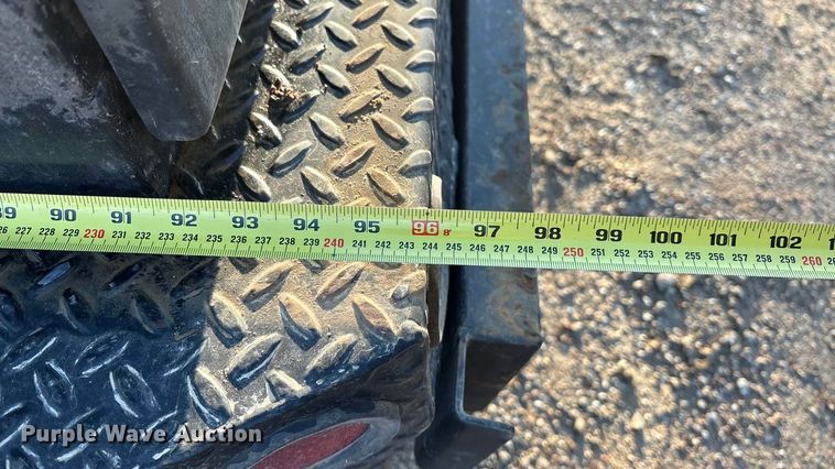 image for item DK0170 2022 Ford F350 Super Duty flatbed pickup truck