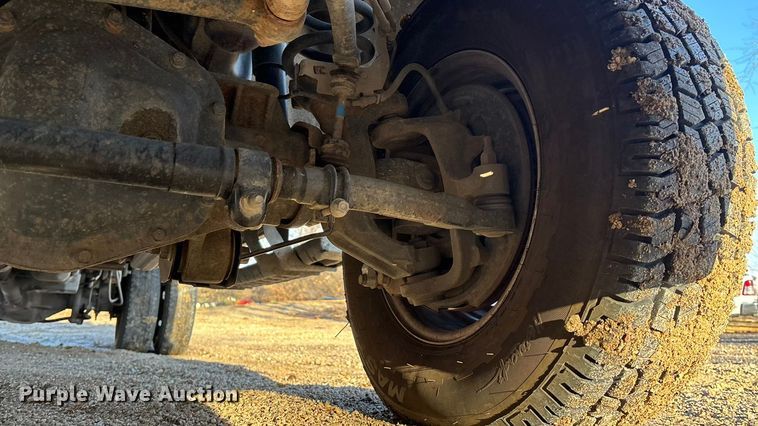 image for item DK0170 2022 Ford F350 Super Duty flatbed pickup truck