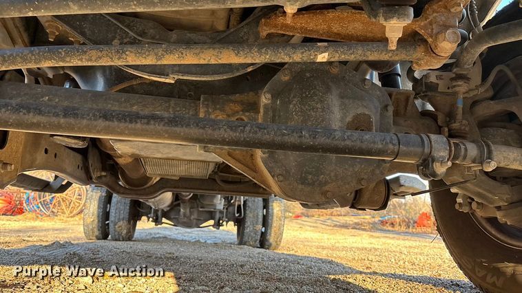 image for item DK0170 2022 Ford F350 Super Duty flatbed pickup truck