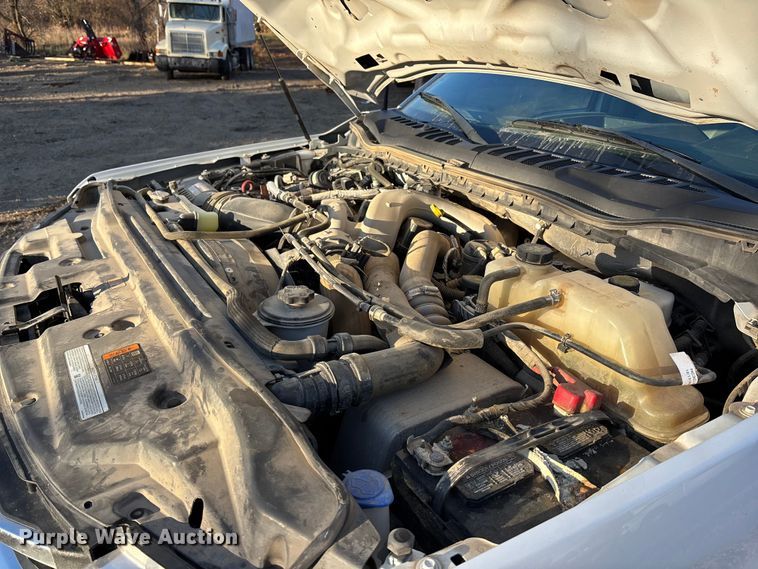 image for item DK0170 2022 Ford F350 Super Duty flatbed pickup truck