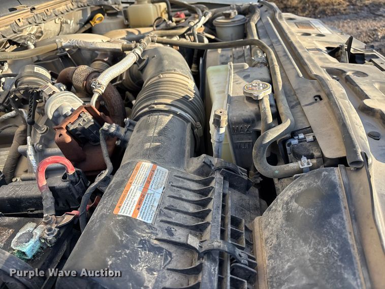 image for item DK0170 2022 Ford F350 Super Duty flatbed pickup truck