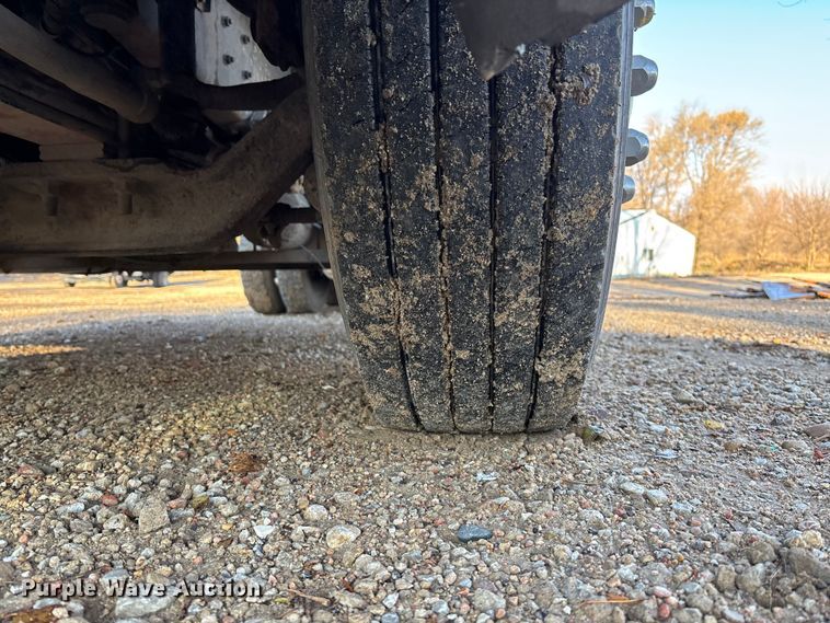 image for item DK0171 1994 International 9200 9200 box truck