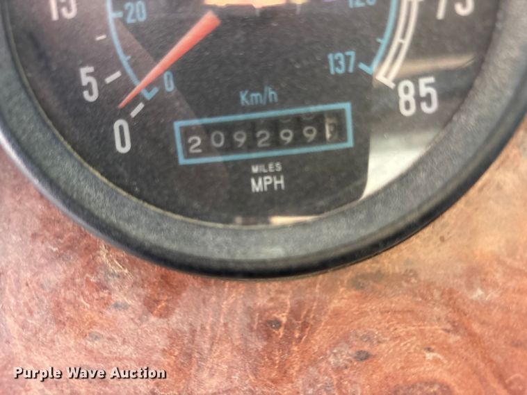 image for item DK0171 1994 International 9200 9200 box truck