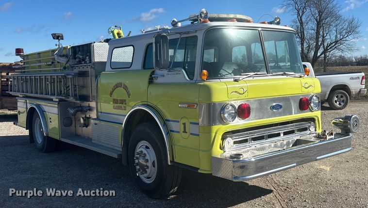image for item DK0199 1986 Ford C8000 fire truck