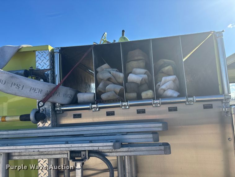 image for item DK0199 1986 Ford C8000 fire truck