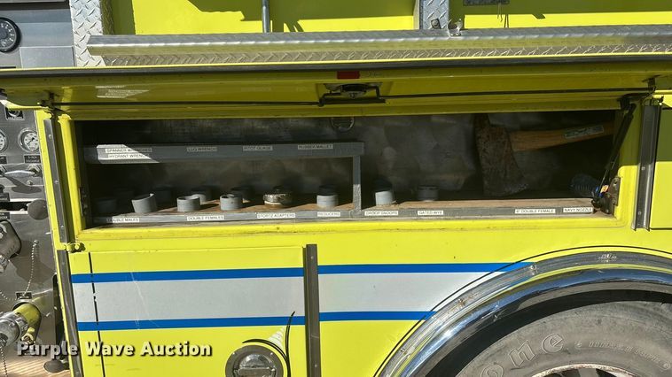 image for item DK0199 1986 Ford C8000 fire truck