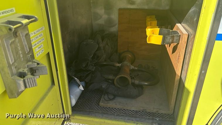 image for item DK0199 1986 Ford C8000 fire truck