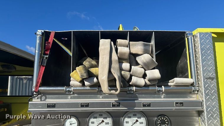 image for item DK0199 1986 Ford C8000 fire truck