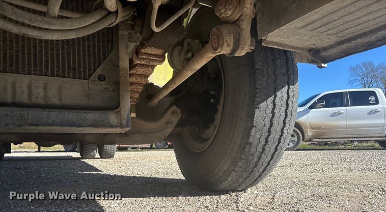 image for item DK0199 1986 Ford C8000 fire truck