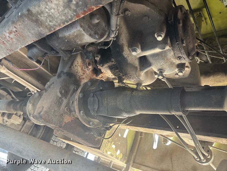 image for item DK0199 1986 Ford C8000 fire truck