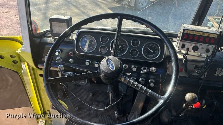 image for item DK0199 1986 Ford C8000 fire truck